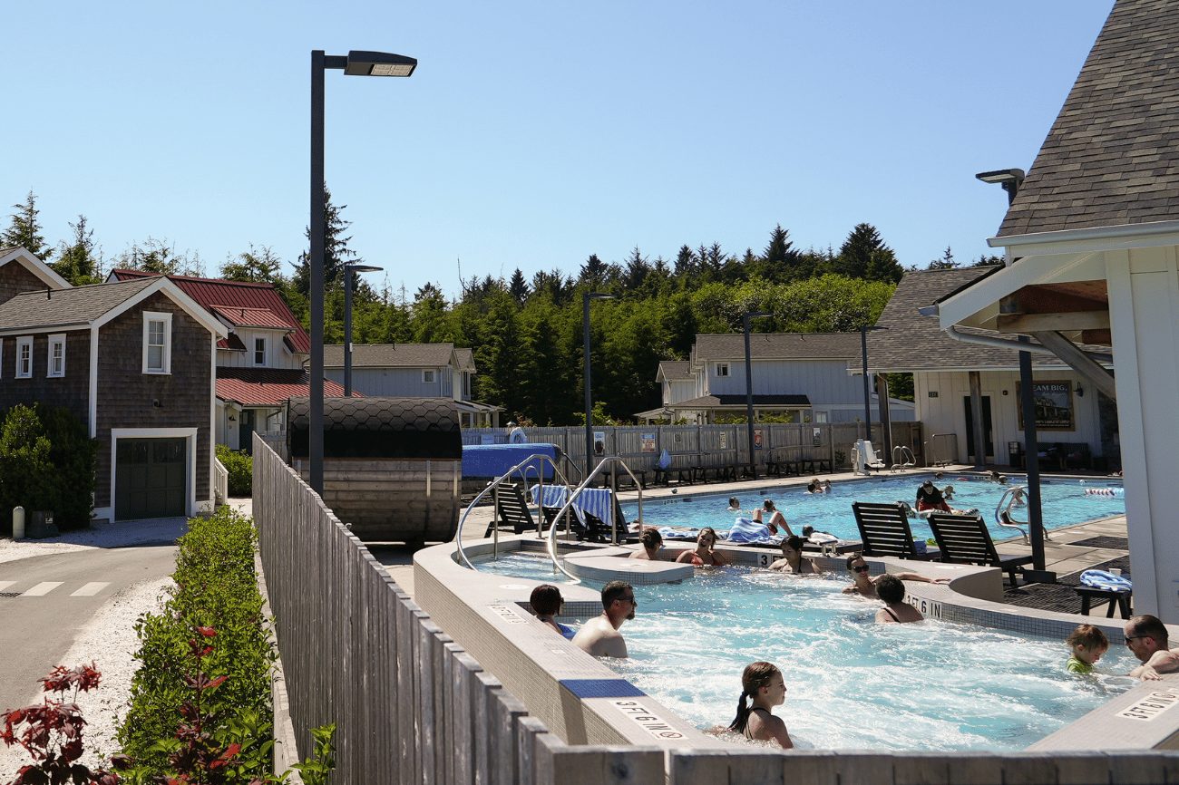 seabrook-sunrise-pool